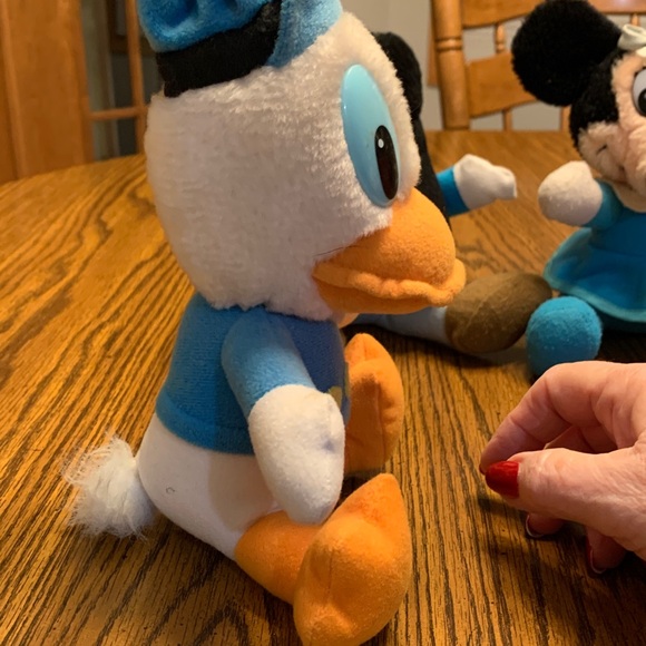 Disney Plush Toy Trio. Minnie, Donald and Goofy - Picture 6 of 16